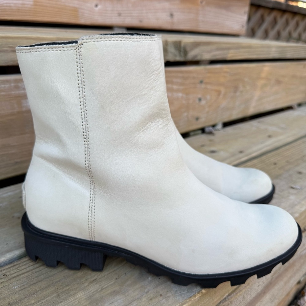 Sorel Phoenix Leather Boots Off White Ivory Waterproof Zip 9.5 Fawn NL3159-920